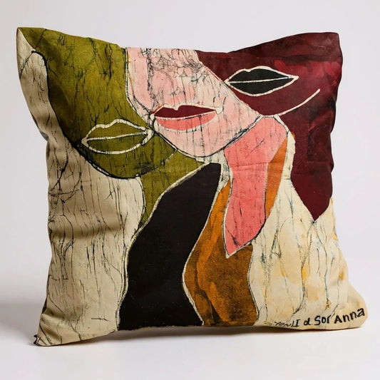 Housse de coussin batik “Visages et métissage ”
