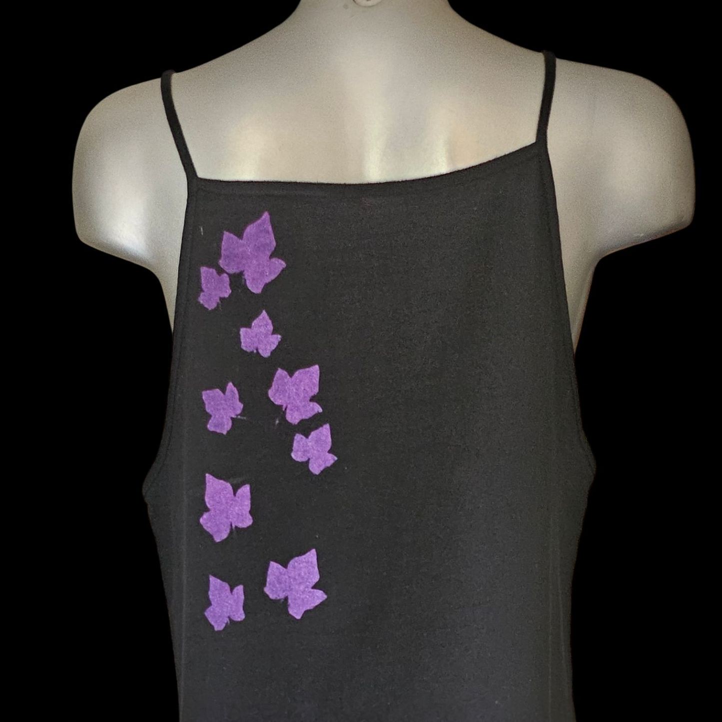 Robe peinte de feuilles roses