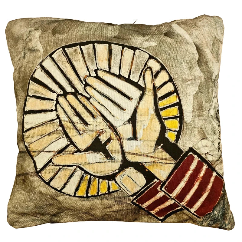 Batik Artisanal "Mains de l'Offrande" - Housse Coton Fait Main