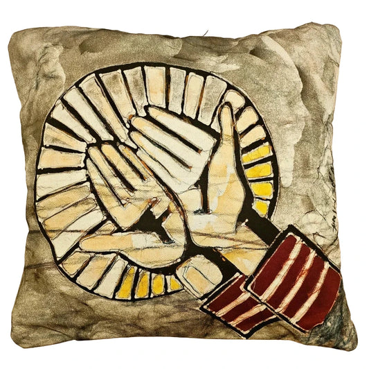 Batik Artisanal "Mains de l'Offrande" - Housse Coton Fait Main