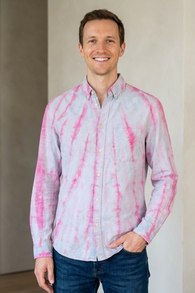 Chemise Chic en Coton Rose & Bleu – Teinture Koko Donda du Burkina Faso