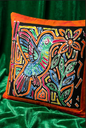 💝 Housse en batik : Un cadeau qui fait battre le cœur… et chanter la maison