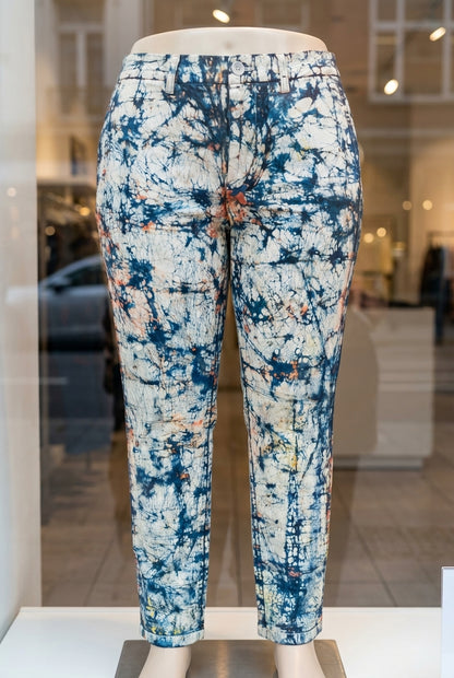 Pantalon femme taille haute – coton customisé en batik artisanal