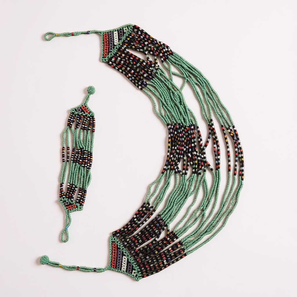 Collier et bracelet de perles : vert et multicolore