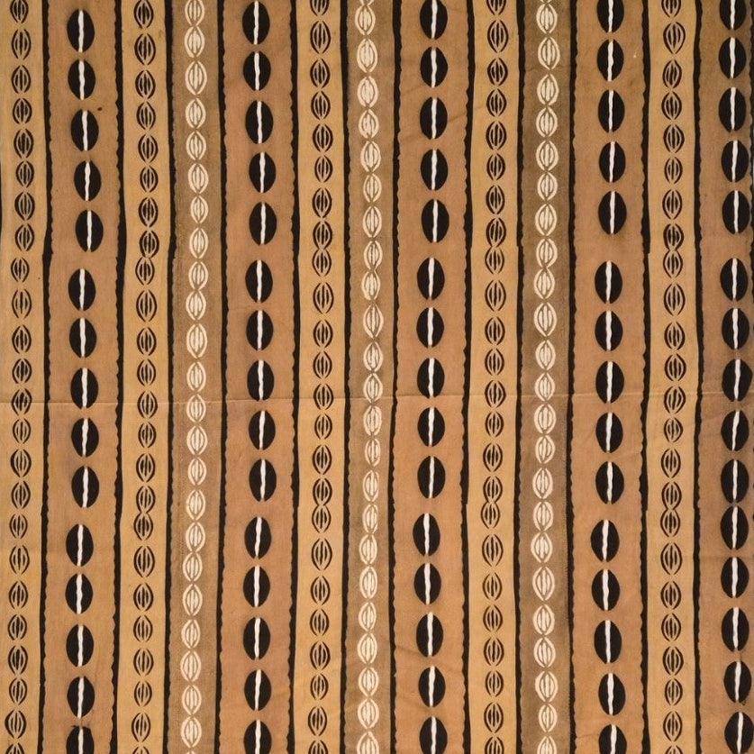 Étoffe bogolan artisanale Terre d’Afrique, ocre noir et écru